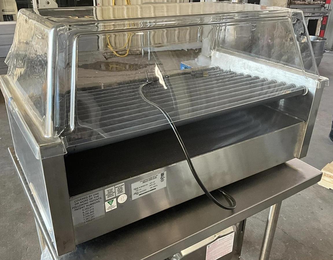 Used APW Wyott 8A-50SCBDE Hot dog Grill roller Built-in bun Storage Sneeze Guard - BRAND NEW CLEARANCE ITEM