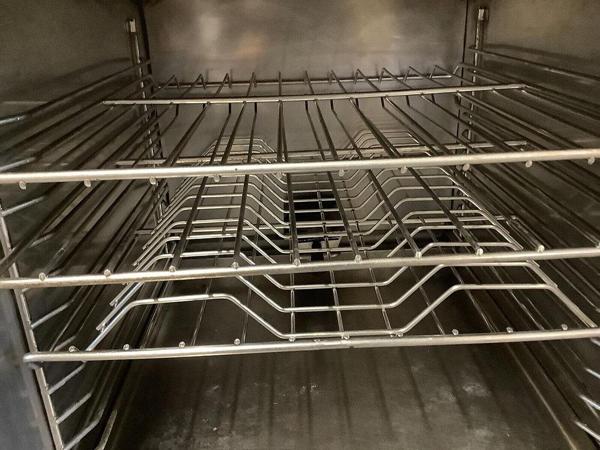 Used Alto Shaam CH-76 Cook and Hold Oven with Smoker