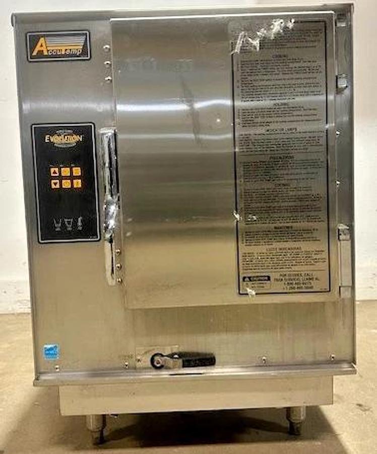 Used ACCUTEMP P61201E060 COUNTERTOP 60,000 BTU 6 PAN LP GAS BOILERLESS STEAMER