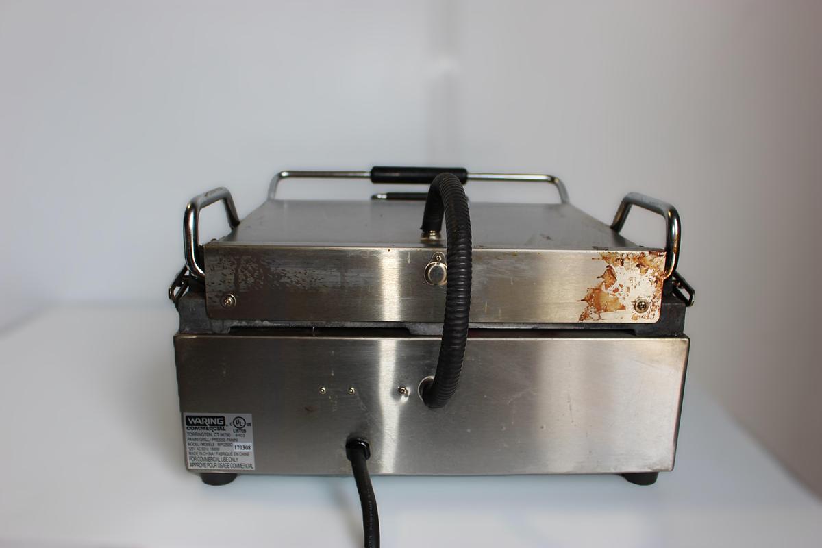 Used Waring Ribbed Panini Grill