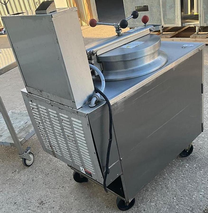 Used  BKI gas pressure fryers - 8 available