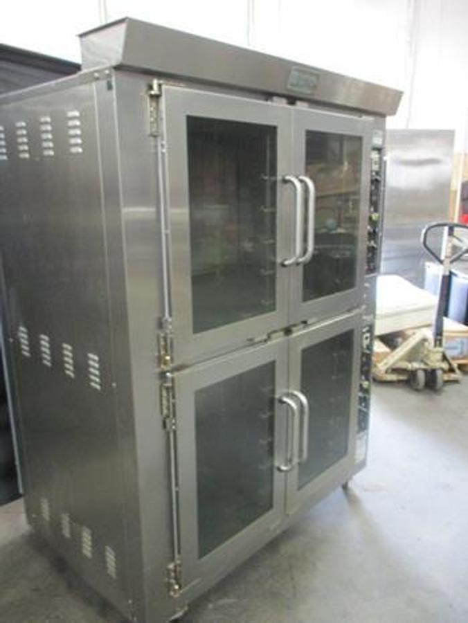 Used Doyon JA 20 Convection oven - 20 pan capacity