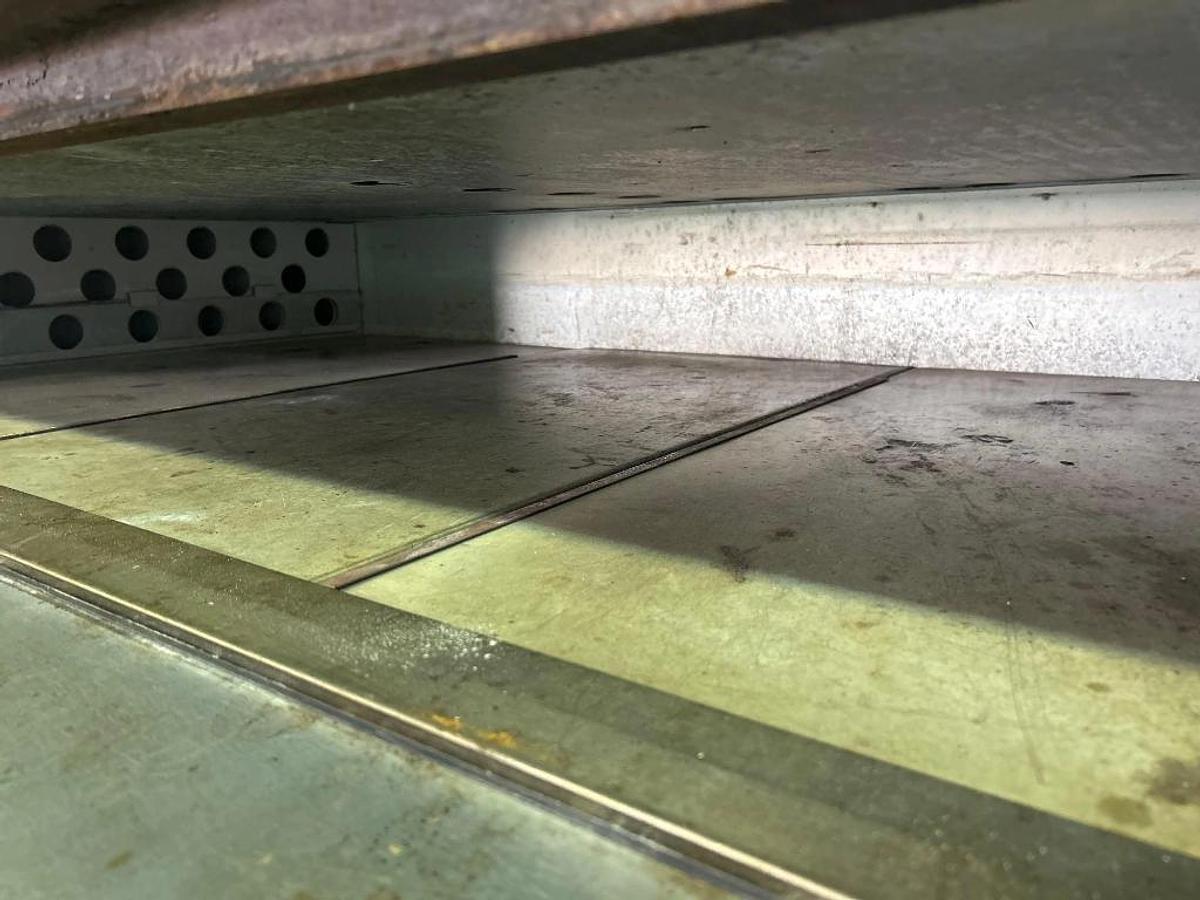 Used Bakers Pride Mdl. Y602 Double Stack Gas Deck Pizza Oven