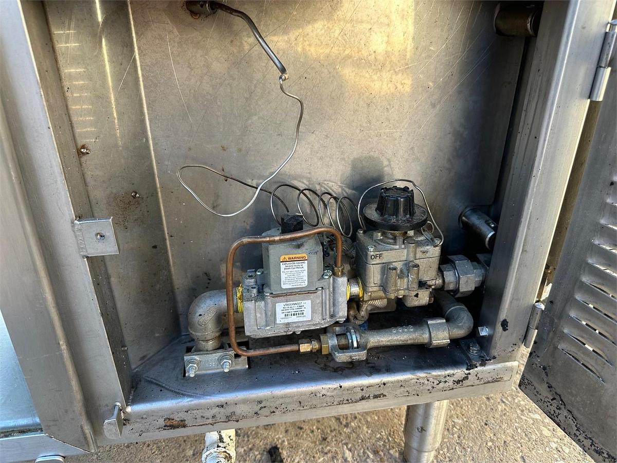 Used Be&sco Beta Max tortilla press and oven