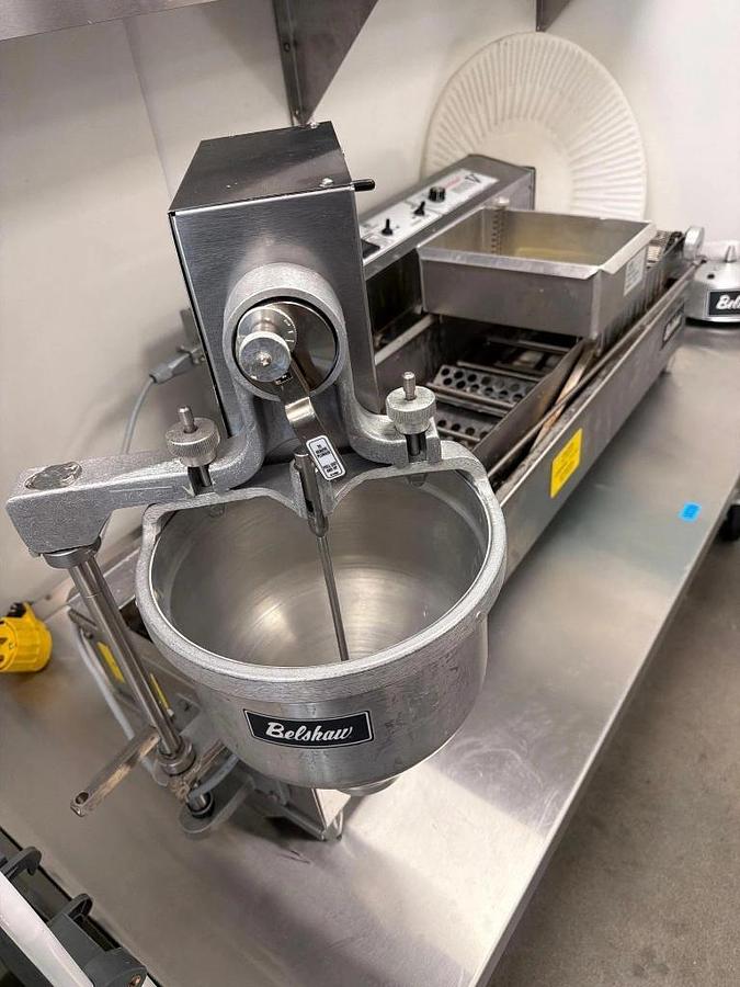 Used Belshaw Donut Robot Mark V Automatic Donut Fryer System Donut - EXCELLENT CONDITION