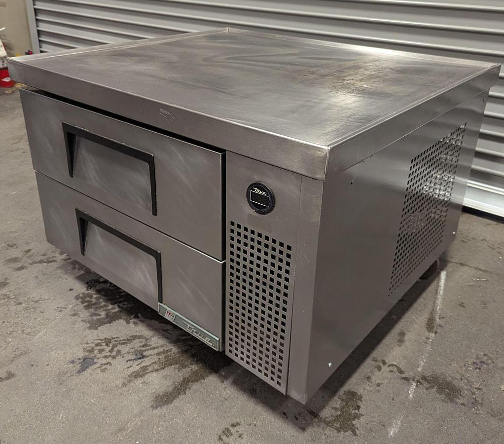 Used True TRCB-36 2-Drawer Refrigerated Chef Base