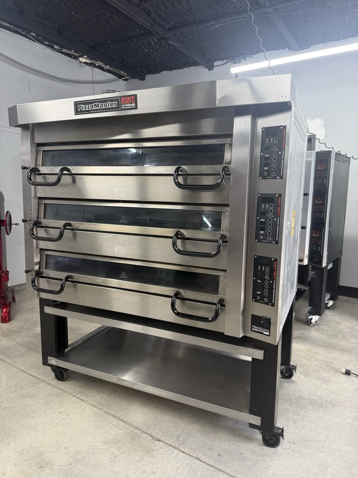 Used Refurbished  pizza master oven Triple 833ED