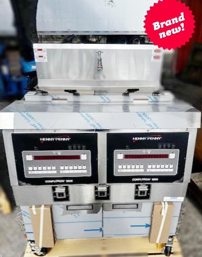 Used BRAND NEW Henny Penny OFG322 Double Fryer with Filtration System - SAVE BIG TIME