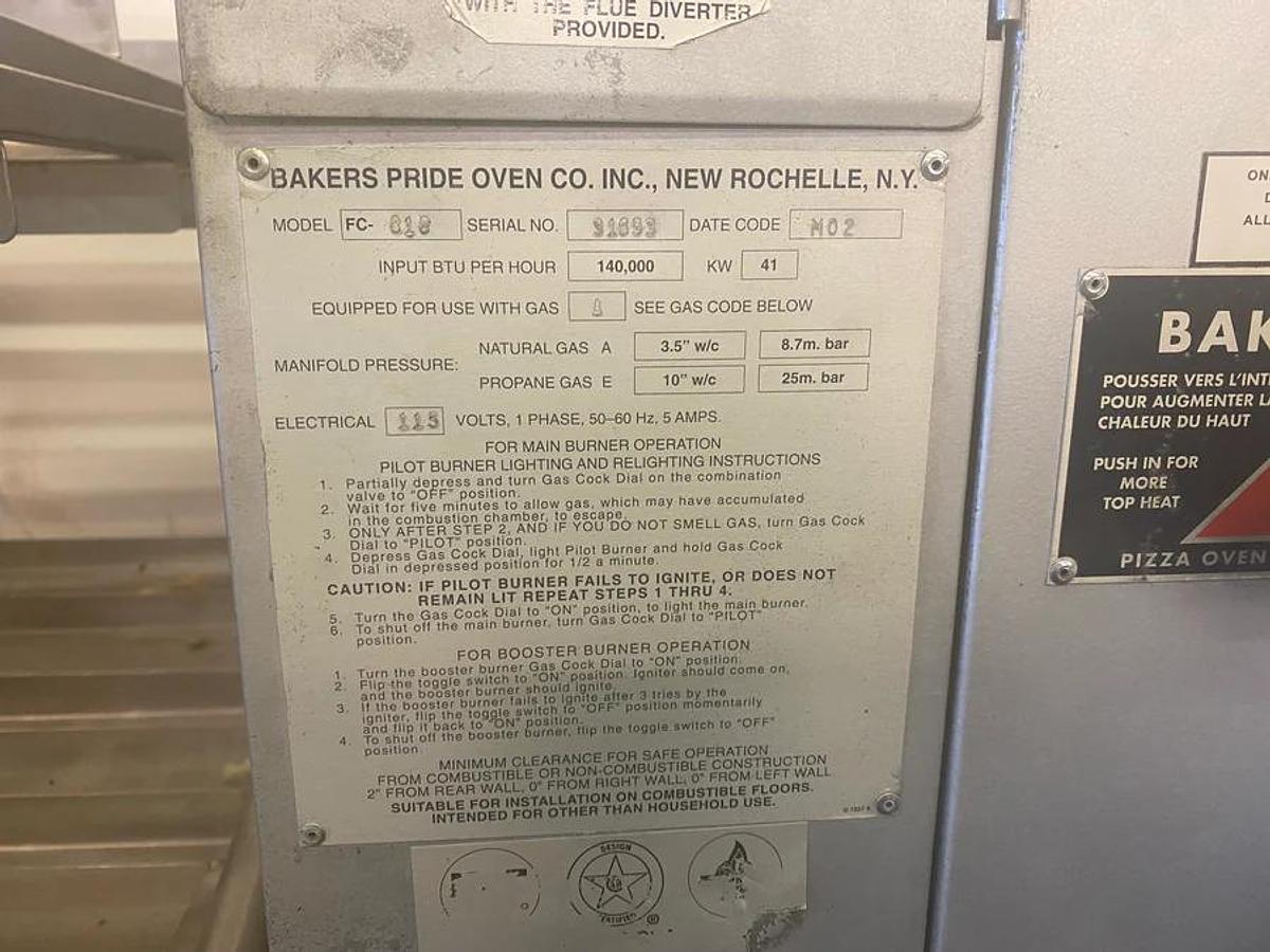 Used Bakers Pride FC616/Y600 Double Deck Natural Gas Pizza Oven - SUPER DEAL