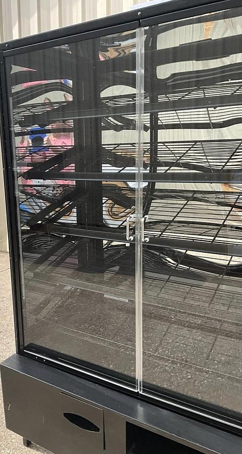 Used 24 Marco BAK-1137 Self Service Dry Bakery Display Case Vented Light Donut Bread