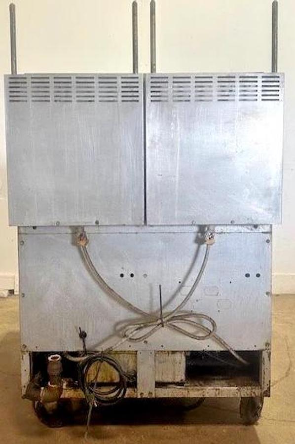Used FRYMASTER FPH250BLCSD COMMERCIAL N GAS DUAL FRYER W/ DIGITAL READOUT(ON CASTERS)