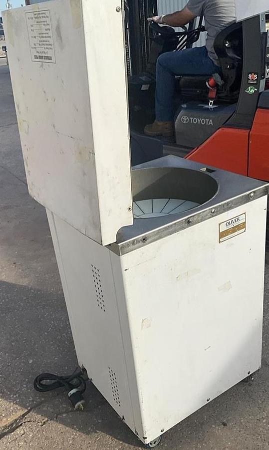 Used Oliver Hydraulic 20 portion dough divider - 3 AVAILABLE