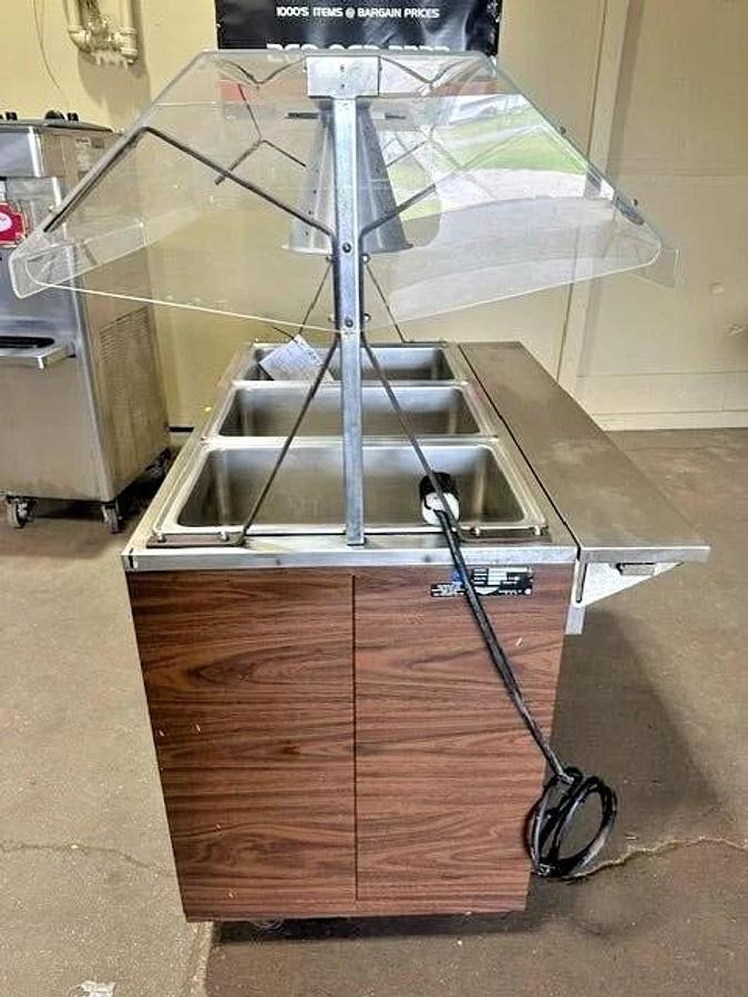 Used VOLLRATH 38935 3 WELLS HOT FOOD BUFFET TABLE WITH LIGHTED SNEEZE GUARD ON CASTER