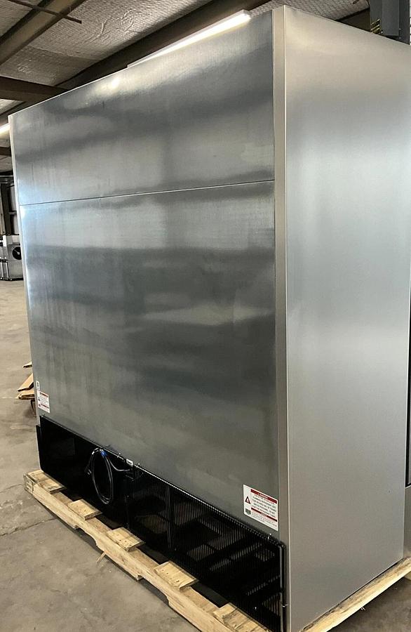 Used 2024 TRUE T-72-HC 3 door stainless steel refrigerator reach-in on casters T-72 - brand new clearance item