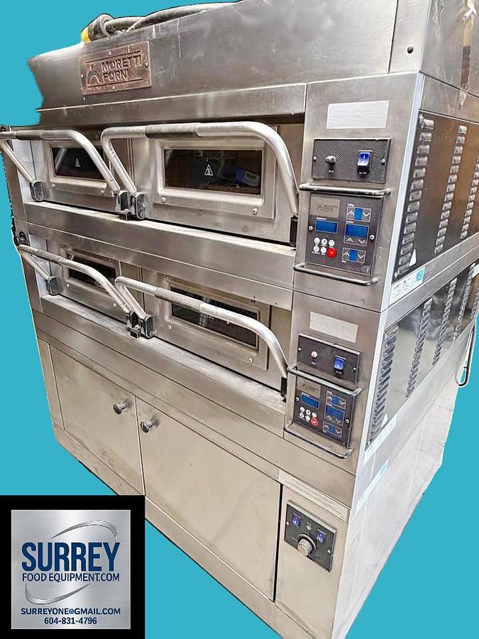 Used Moretti forni double oven - steam injection -SAVE BIG TIME
