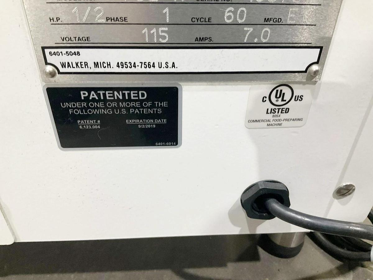 Used OLIVER FRONT LOADER BREAD SLICER MODEL 732-N