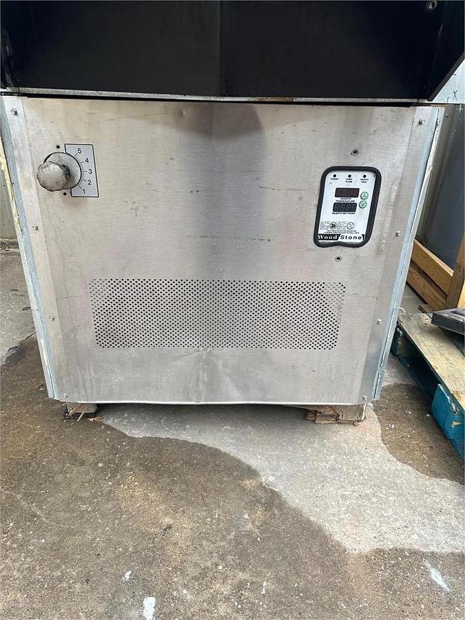 Used Wood stone Mt Adams gas burning pizza oven
