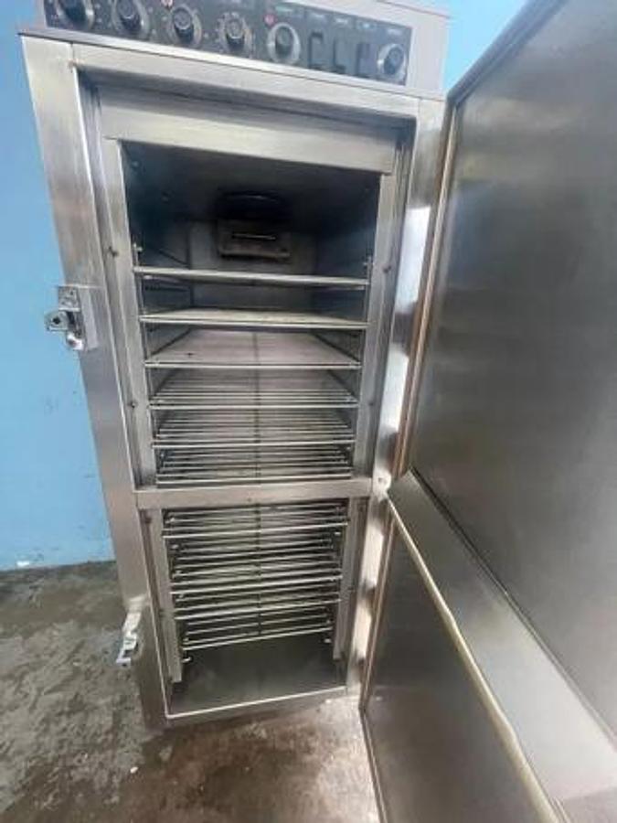 Used Nuvu Upright Full Size Electric Smoker