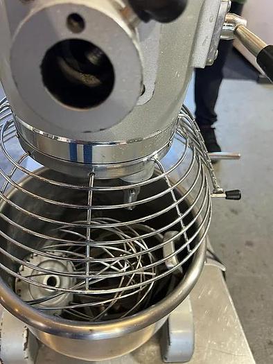 Refurbished Omcan Mixer 20 QT + attachment