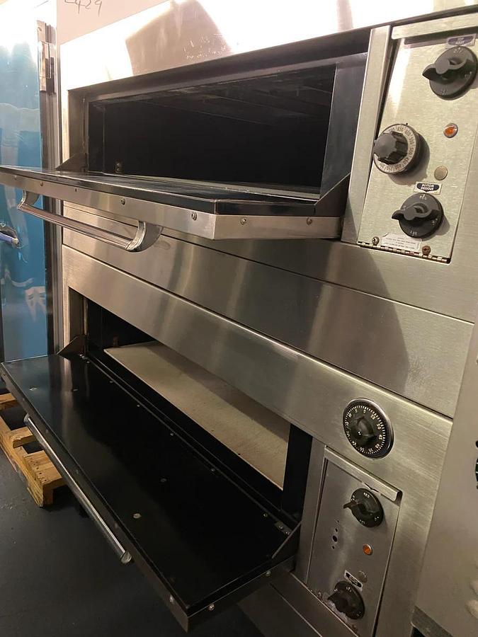 Used Garland Double Deck Electric Pizza Oven