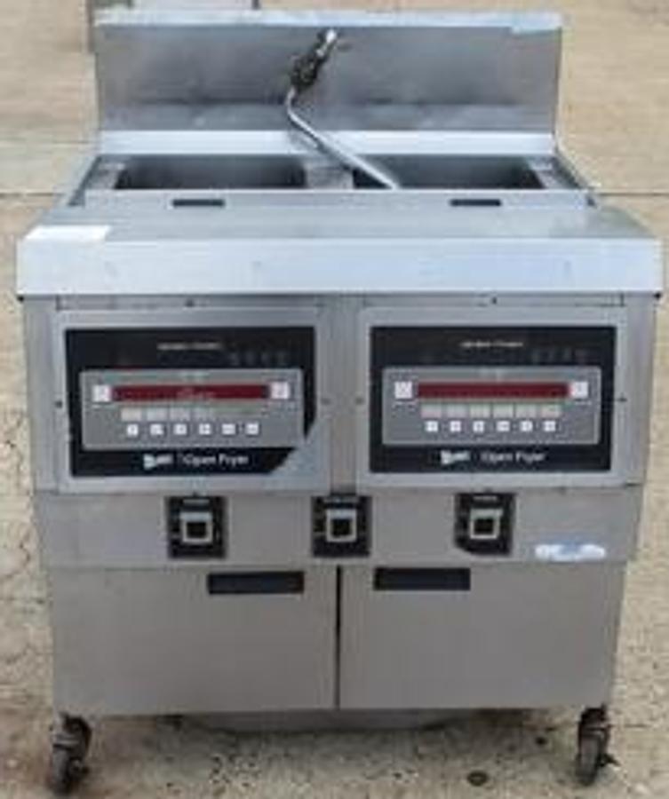 Used HENRY PENNY 2 BAY FRYER ON CASTERS