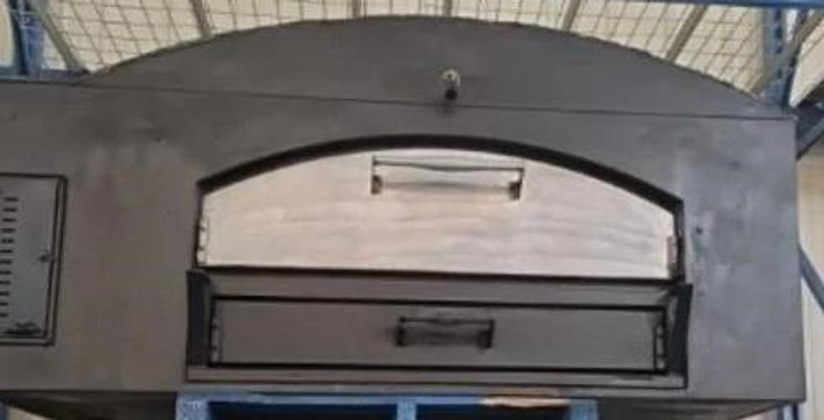 Used 80x45 in forno gas fired pizza oven