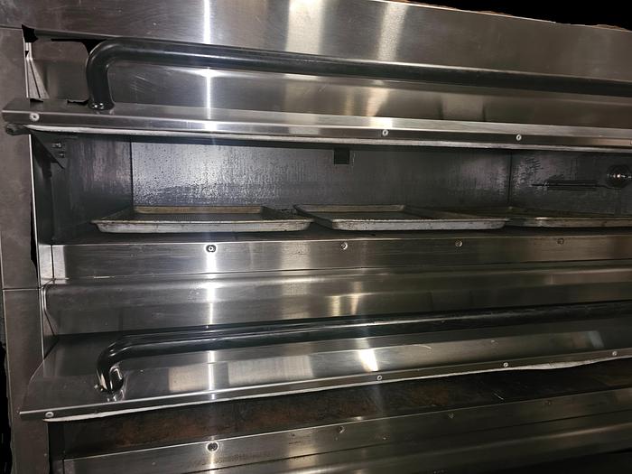 Refurbished Hobart Adamatic 3 Deck Oven - electric