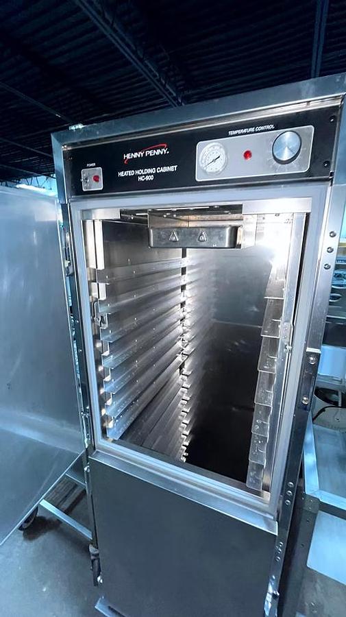 Used Henny Penny HC-900 Heated Holding Cabinet