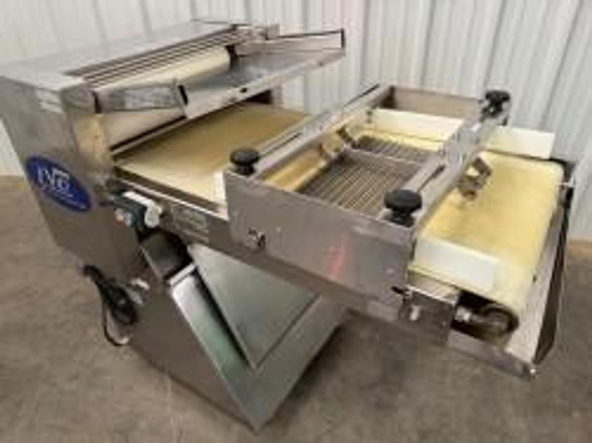 Used LVO SM24 24" Dough Sheeter
