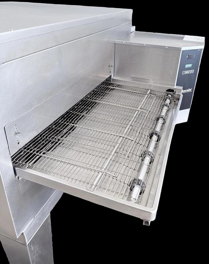 Used incoln Impinger 1450 Single Deck Gas Fired Conveyor Pizza Oven