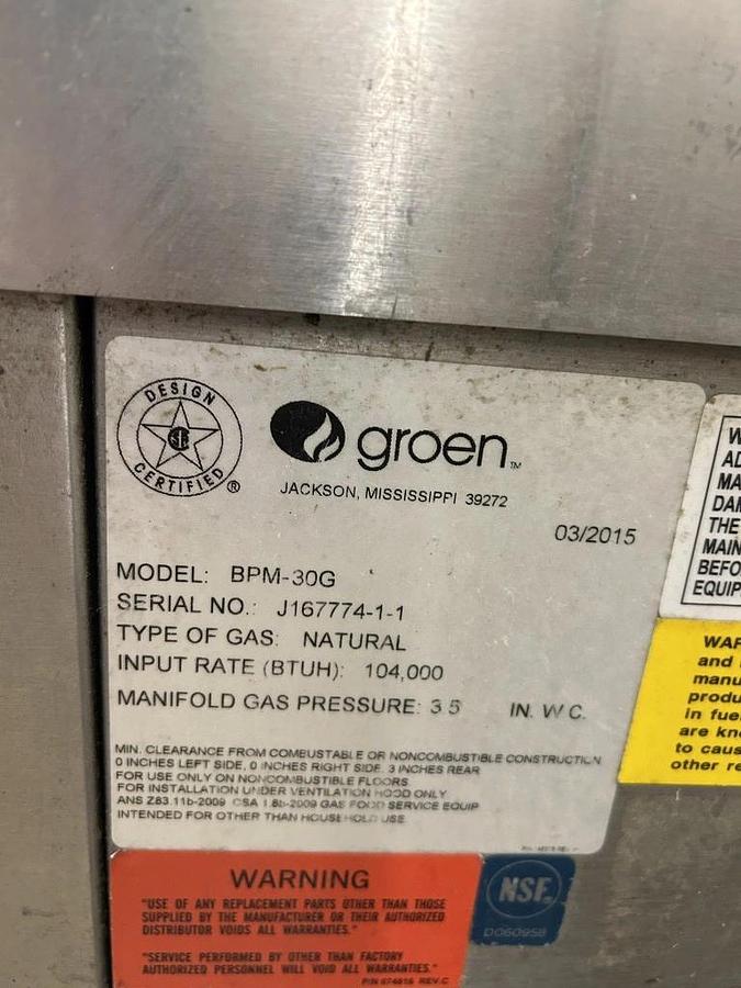 Refurbished 2015 GROEN 30 GALLON NATURAL GAS TILTING SKILLET