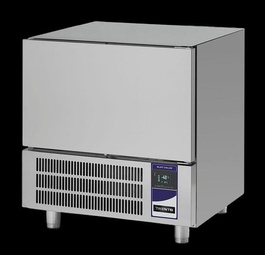  Trento 32″ Countertop Blast Chiller with 5-tray Capacity – 1.1 HP, 220 V, 1 Pha