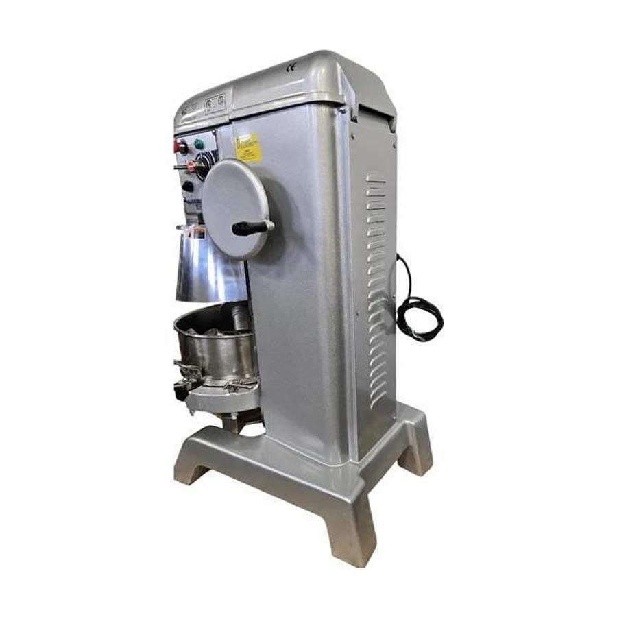 Used BakeMax BMPM60B Planetary Mixer
