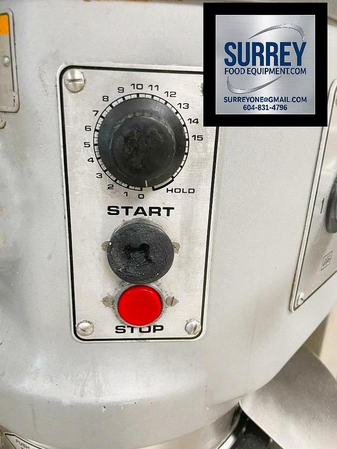 Used HOBART 60 QT. 660 COMMERCIAL MIXER
