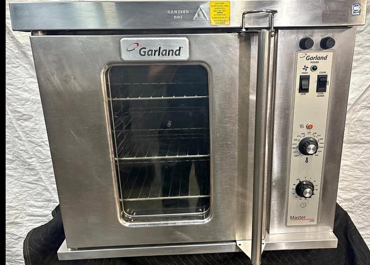Refurbished GARLAND MCO-E-5-C HALF SIZE ELECTRIC CONVECTION OVEN