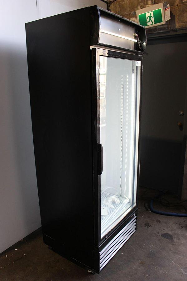 Used  P500WA Single Door 27.5" Wide Display Refrigerator - Scratch & Dent -SEE VIDEO