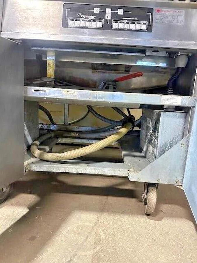 Used "FRYMASTER FPC128/236" ELECTRIC 2 FRYING WELLS, DUMP STATION, PASTA COOKING WELL