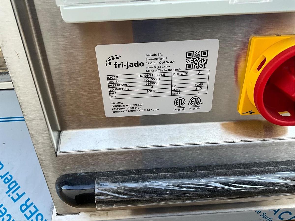 Used 2025 Frijado heated hot serving display warmer - LIKE NEW 