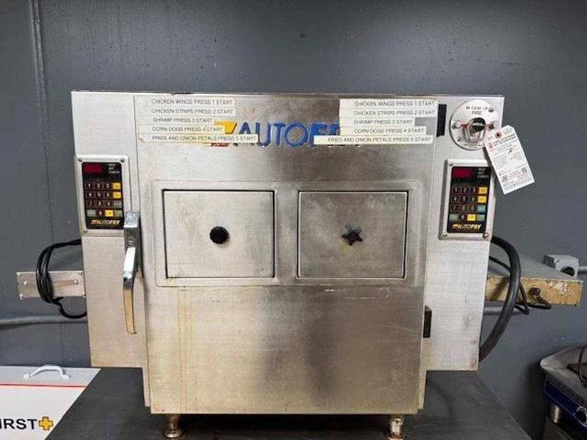 Used DUAL BASKET - AUTOFRY 1 Phase MTI-40C Ventless Deep Fryer with dual heat lamps