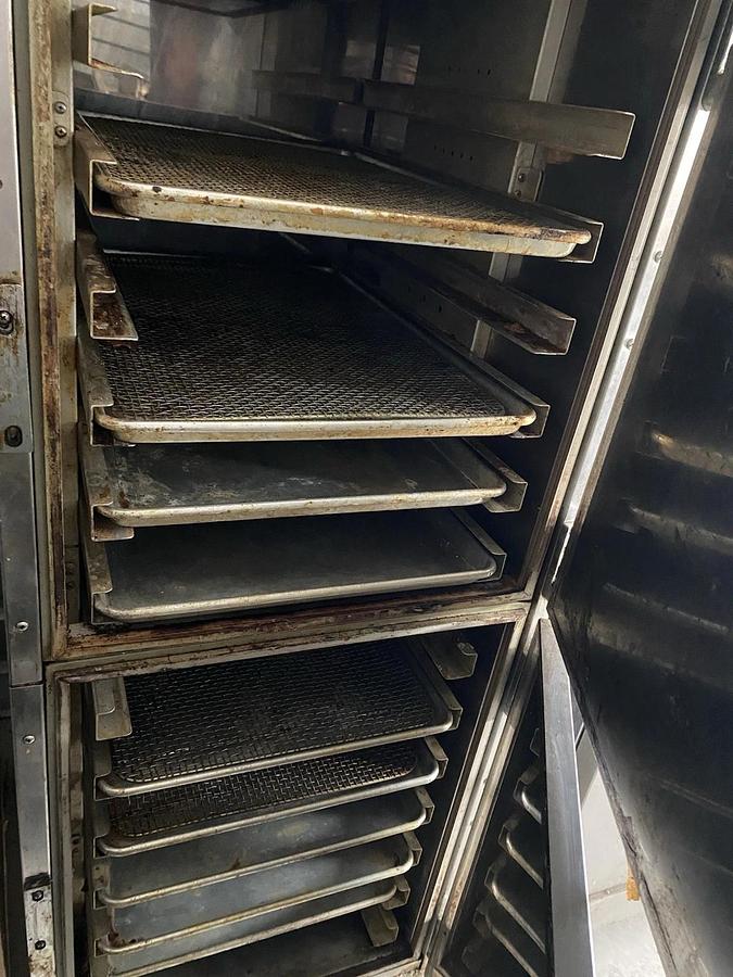 Used Henny Penny HC900 Heated Holding Cabinet