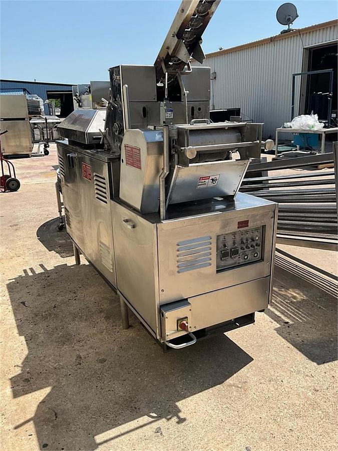 Used Superior gas corn and tortilla line with conveyors