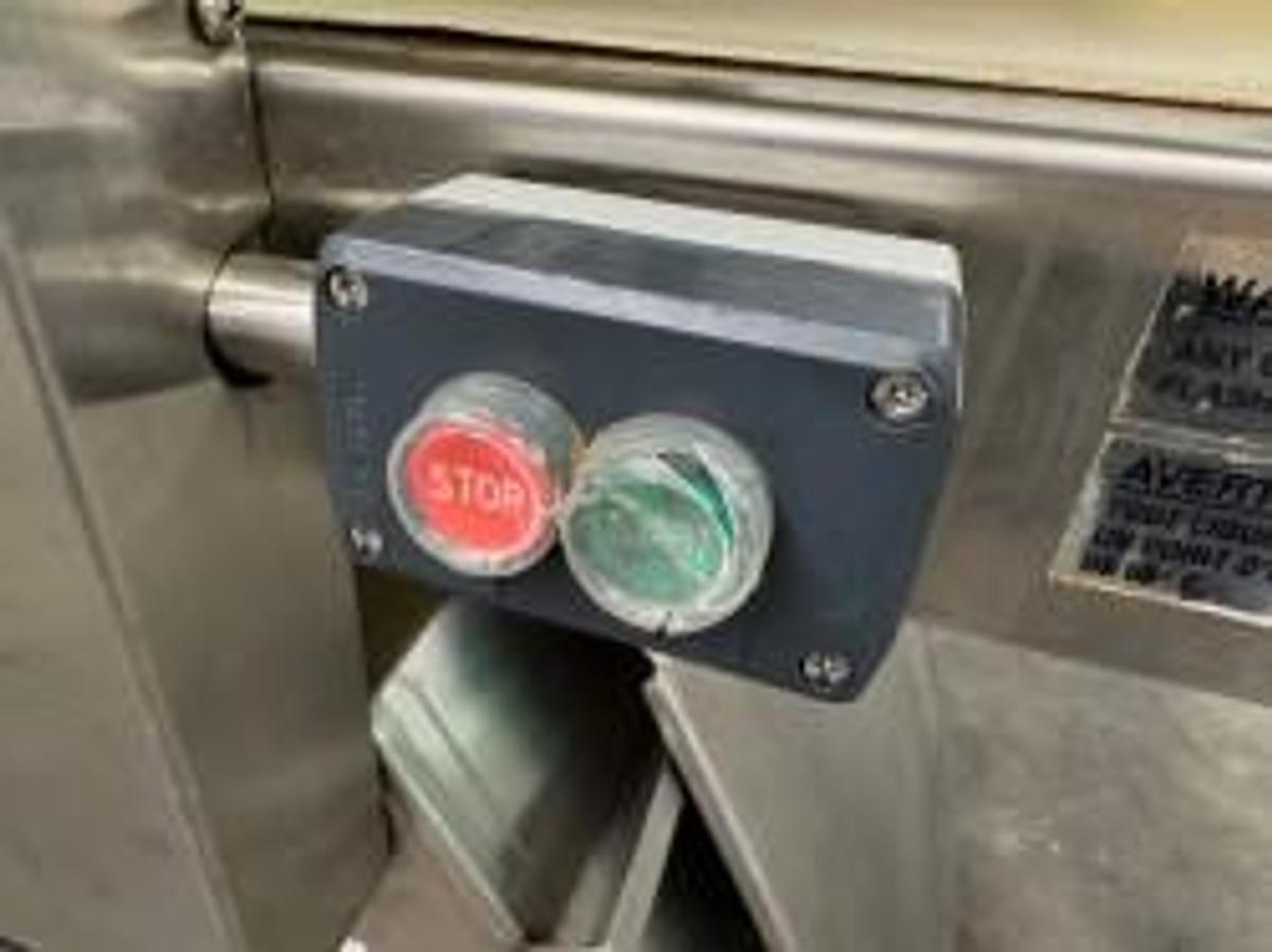 Used LVO SM24 24" Dough Sheeter