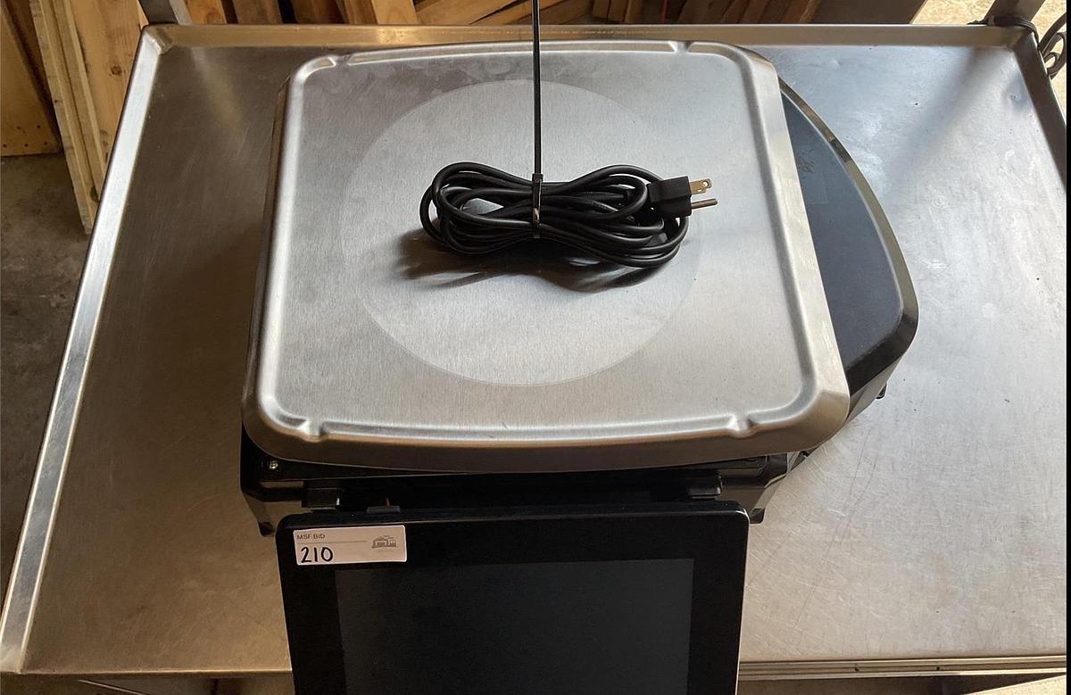 Used Hobart - Commercial Price Computing 30lb Deli Scale with Dual Label Printer and Touch Screen Commands with Customer Display - 3 AVAILABLE