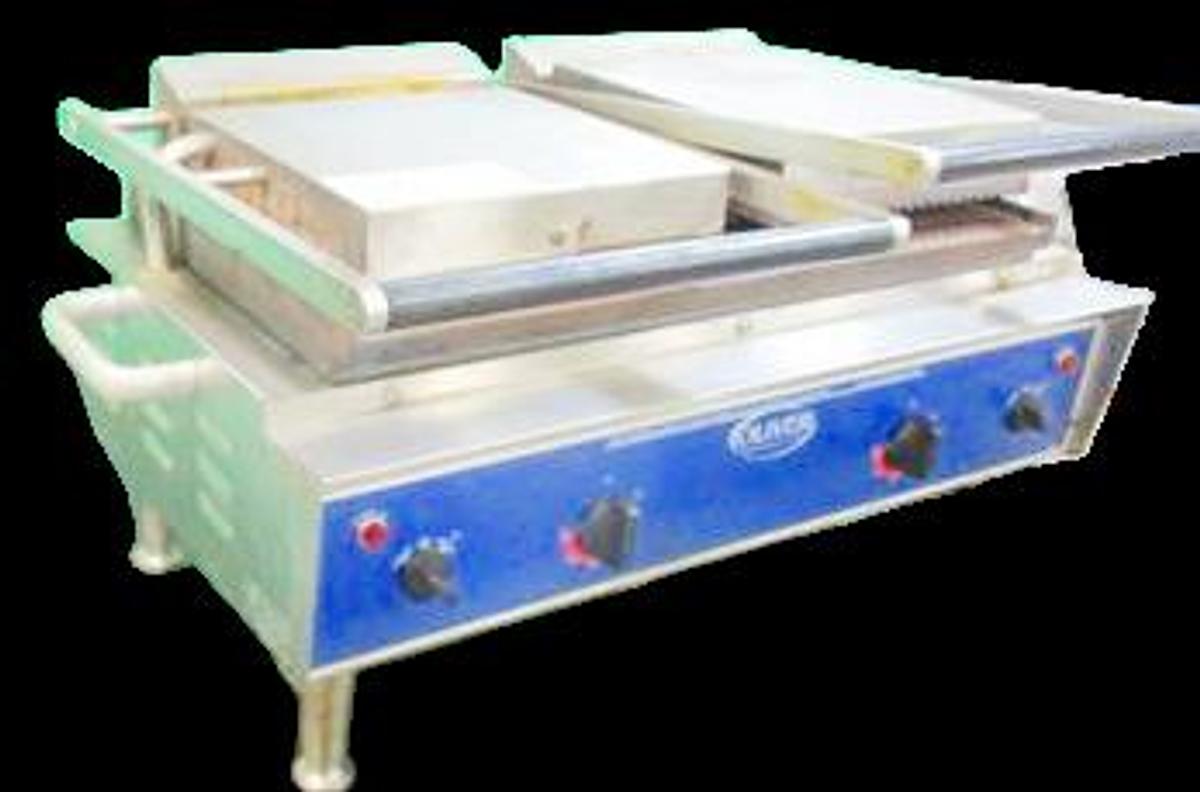 Used Oliver Double Grooved Panini Grill - SAVE BIG TIME