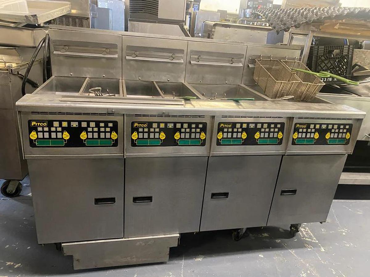 Used Pitco M62 Four Compartment Natural Gas Fryer with Filtration