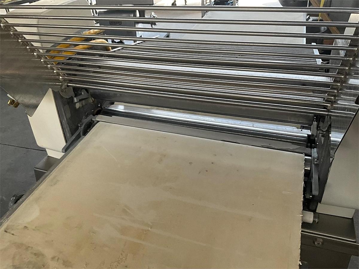 Used Rondo SFS611 butterfly laminator sheeter