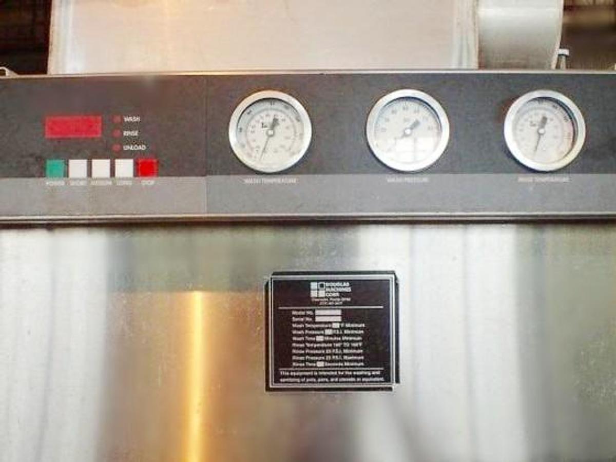 Used Douglas LD-36 POT - PAN Washer - electric