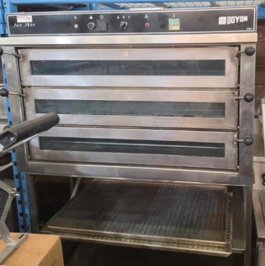 Used Doyon - in jet air PIZ6 pizza oven Natural Gas