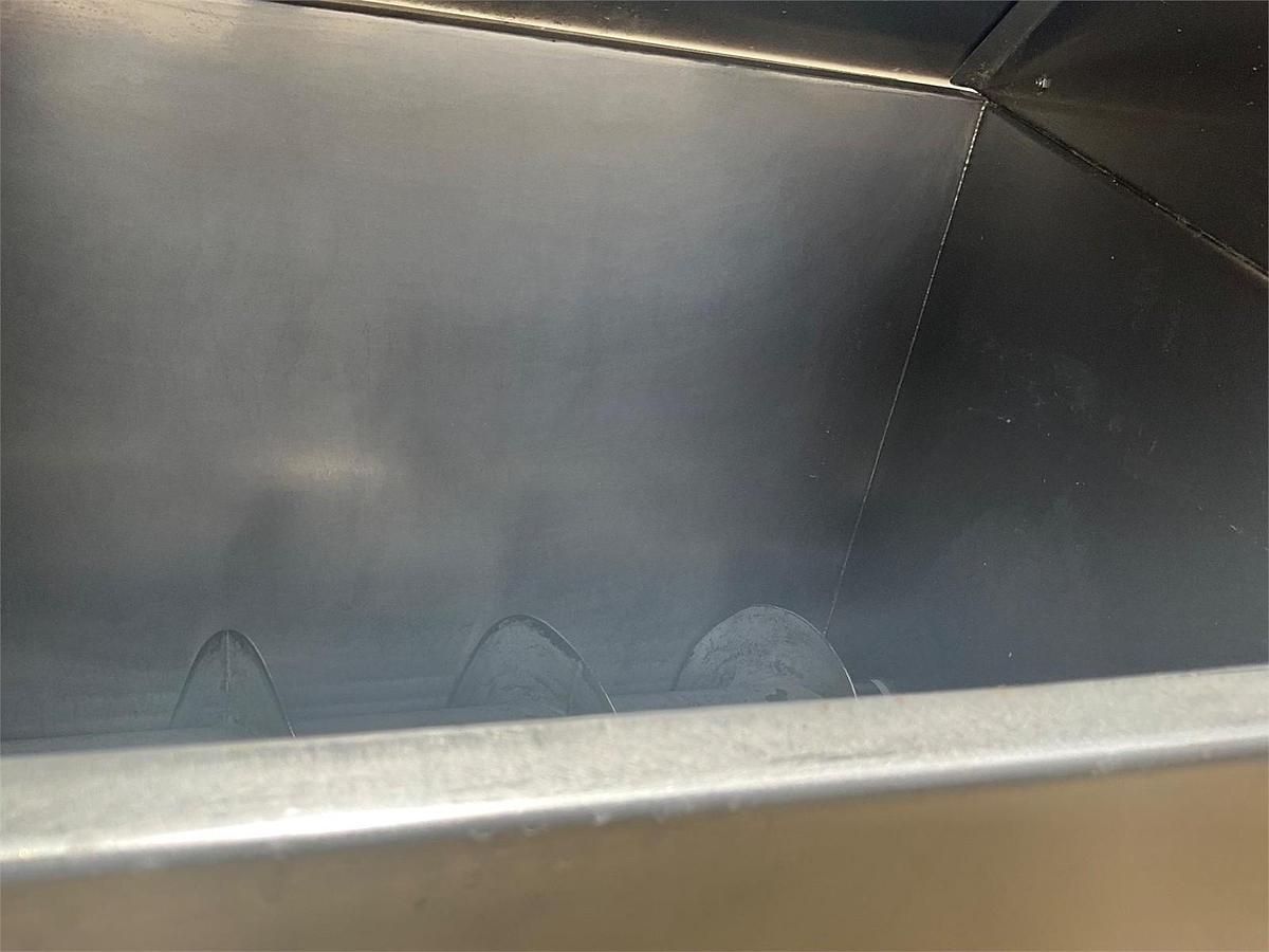Used Superior masa feeder