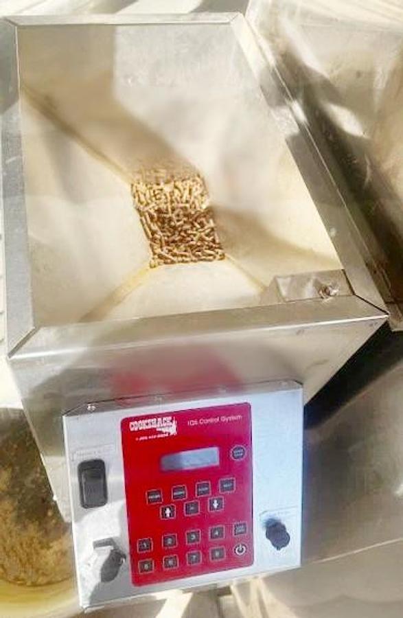 Refurbished Fast Eddy's FEC120 PELLET SMOKER - PRICE REDUCED